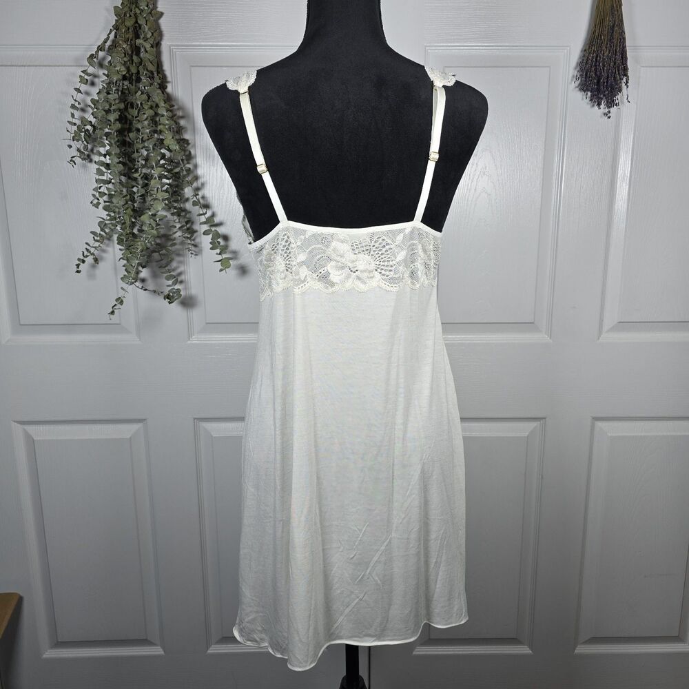 Natori White Sleeveless Nightgown Deep V-neckline Dress Decorative Lace Large - Picture 3 of 7